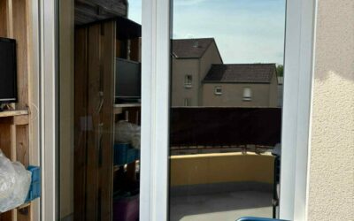 Film anti-UV : protéger parquet, meubles et tissus sans assombrir la pièce